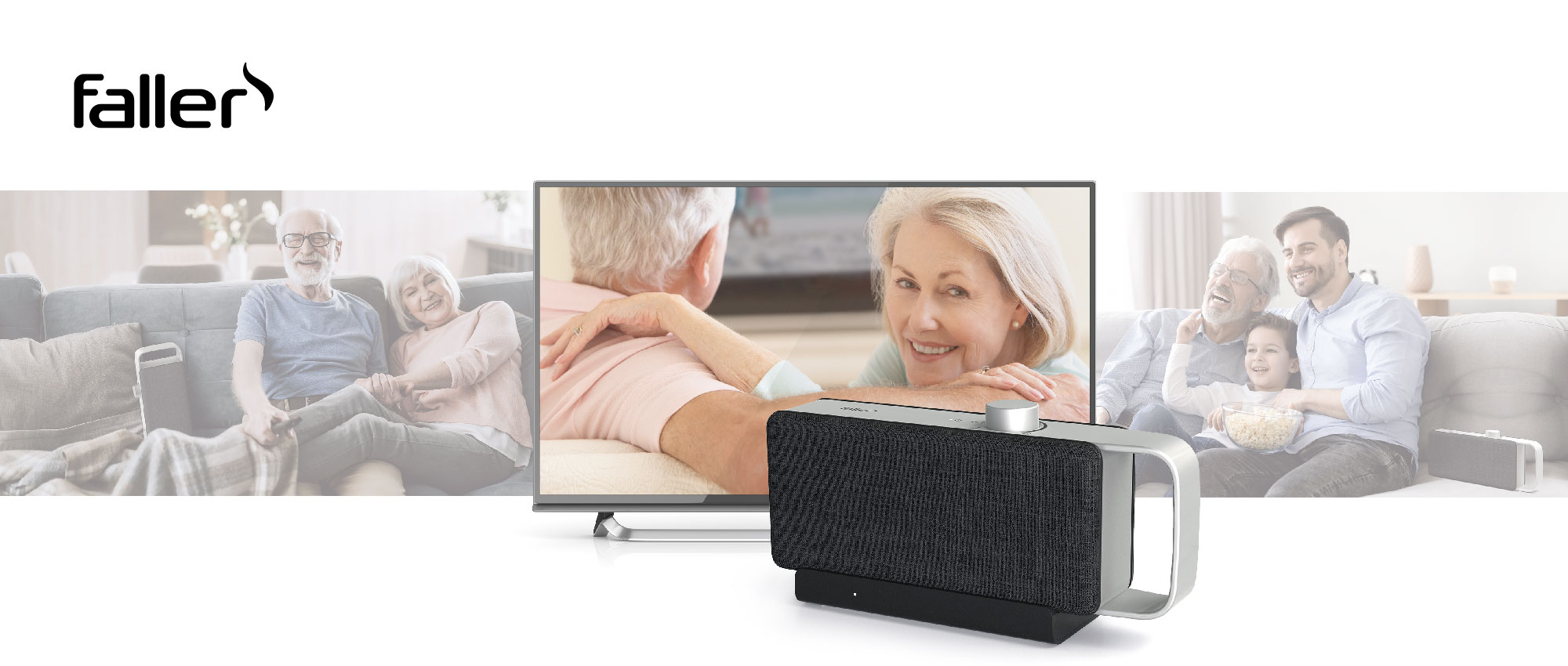 Oskar Sprachverstärker vor Fernseher zeigt ältere Menschen und Familie im Wohnzimmer. Klare Darstellung des Hörhilfegeräts.​​​​​​​​​​​​​​​​​​​​​​